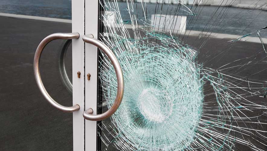 تضمین امنیت خانه با شیشه لمینت